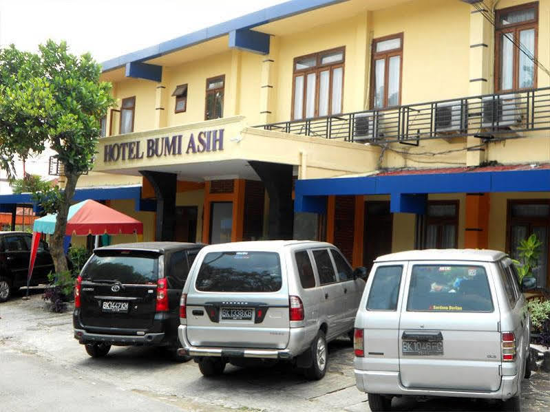 โอโย 1030 โฮเต็ล บูมี อาสิห์ Hotel เมดาน ภายนอก รูปภาพ