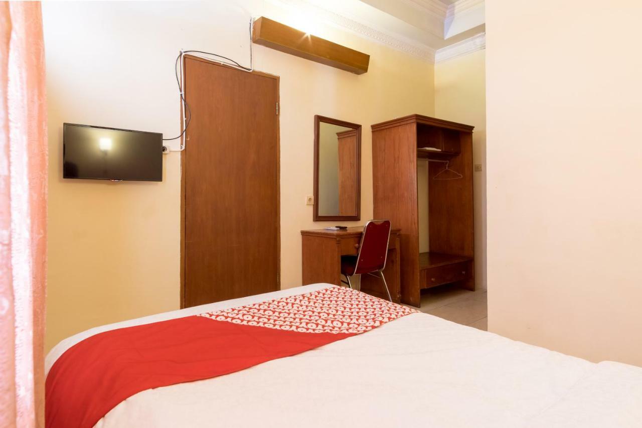 โอโย 1030 โฮเต็ล บูมี อาสิห์ Hotel เมดาน ภายนอก รูปภาพ