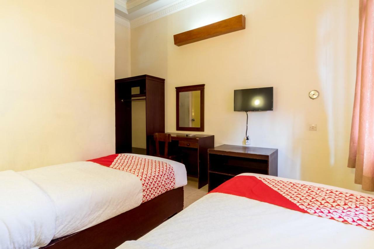โอโย 1030 โฮเต็ล บูมี อาสิห์ Hotel เมดาน ภายนอก รูปภาพ