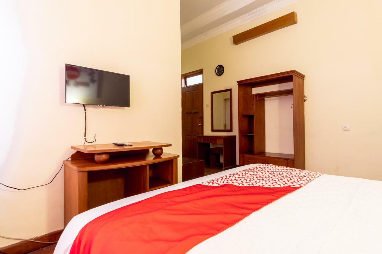 โอโย 1030 โฮเต็ล บูมี อาสิห์ Hotel เมดาน ภายนอก รูปภาพ